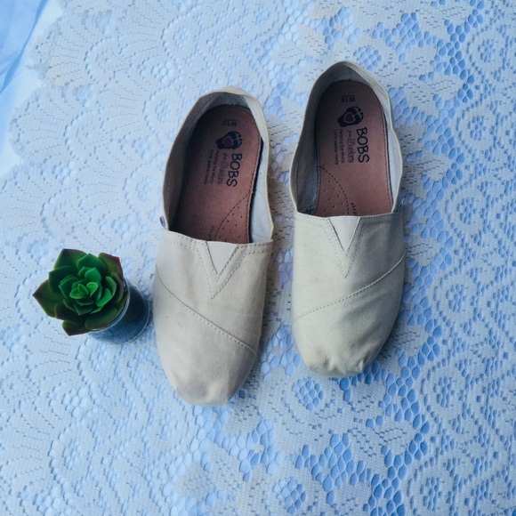 skechers bobs plush peace and love